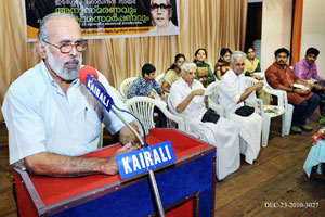 Dr.S.P. Ramesh addressing the meeting. 