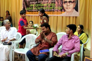 Sidharth presenting bouquet to Anunanda