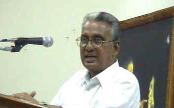 Prof. K.P. Sankaran, vice president of Edasseri Smaraka Samithi