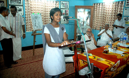 Reciting Edasseri poem - student of A.V. Higher Secondary School