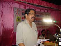 E. Harikumar presenting paper on Edasseri - the Poet and the Person.